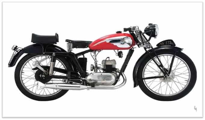 Agusta-125-Turismo-launched-The-Roaring-Forties-agv-sport