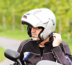 5 Best Motorcycle Bluetooth Headsets For Music [2023 Update]