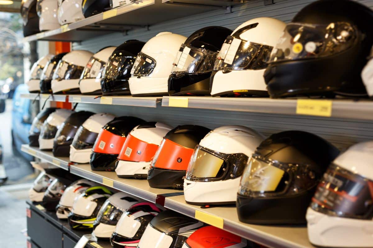 How to Choose the Right Helmet Size