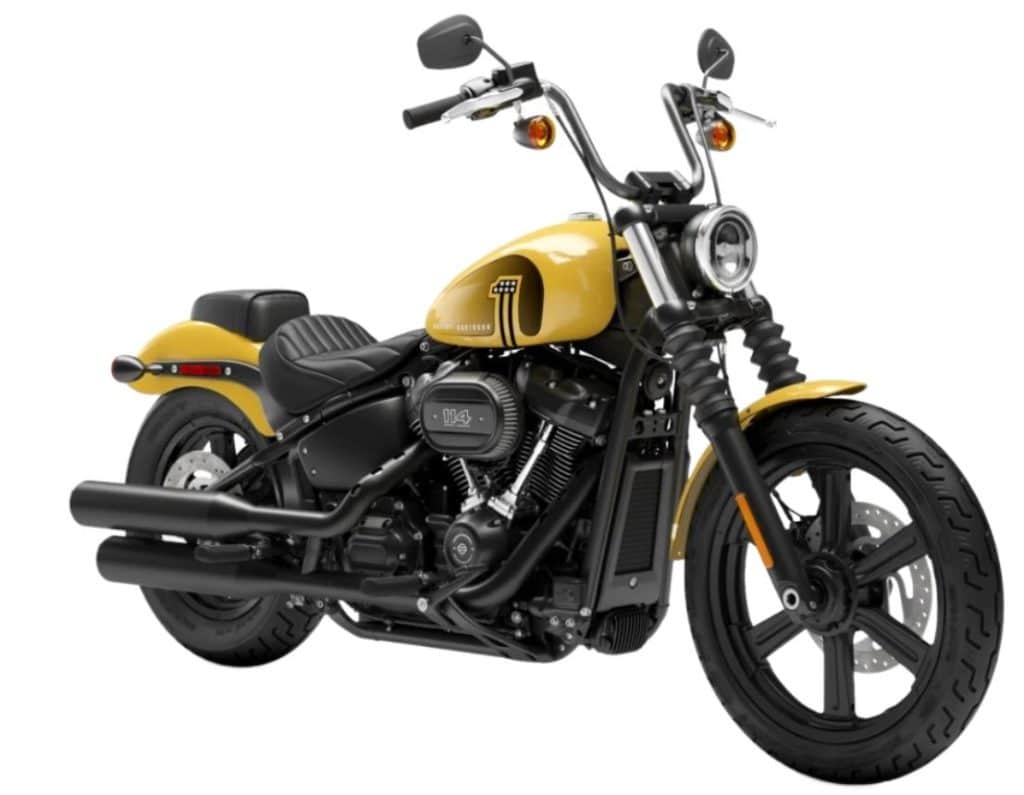 The 2023 Industrial Yellow W/Cast Wheels Street Bob® 114 – The Perfect Embodiment of Minimalist Style and Laid-Back Attitude.